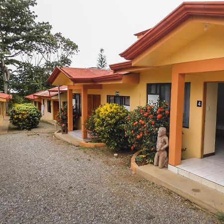 Hotel Amjeco San Isidro De El General Exterior photo