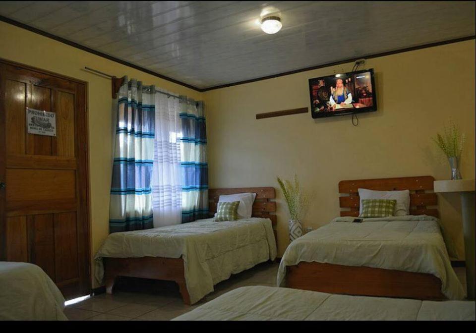 Hotel Amjeco San Isidro De El General Exterior photo
